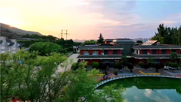 西安霸陵墓園新區(qū)聯(lián)系方式查詢與溝通指南