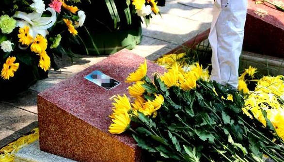 為什么下葬立向要看死者的八字?